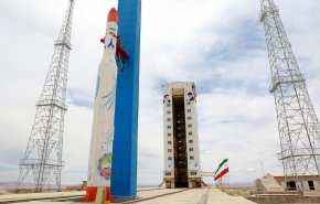 افتتاح پایگاه ملی فضایی با پرتاب آزمایشی موشک ماهواره بر +ویدئو+تصاویر