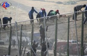 هجوم ده‌ها مهاجر به مرز مغرب و اسپانیا