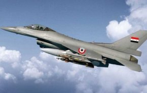 حمله جنگنده های سوریه به مواضع داعش در دیرالزور