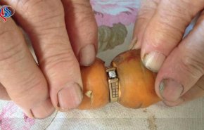 حلقه ازدواجی که به جای انگشت عروس، دور یک هویج قرار گرفت!