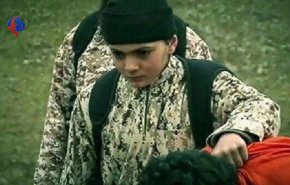 دستگیری نوجوان معروف داعشی که نظامیان را سر می‌برید/عکس