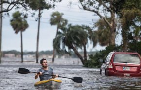 Floridians return to storm-battered homes as Irma flooding spreads
