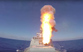 راکت های کروز روسی اینگونه مواضع داعش را موشکباران کردند + فیلم کامل