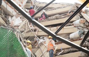 فیلمی از لحظه فروریختن یک برج در زلزله مکزیک/ تعداد کشته ها به 138  نفر رسید