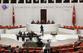 پارلمان ترکیه مجوز مأموریت ارتش در سوریه و عراق را تمدید کرد