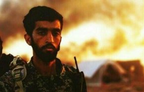 فیلمی تکان‌دهنده؛  چاقویی که داعشی‌ها سر شهدایی مانند شهید حججی را با آن بریدند