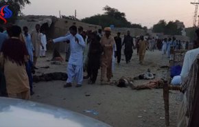 بالصور.. ارتفاع عدد قتلى تفجير انتحارى فى باكستان لـ18 قتيلا و40 مصابا