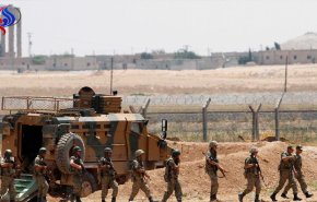 تركيا ترسل مزيداً من التعزيزات إلى الحدود السورية