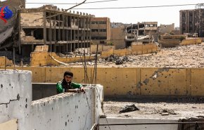 کاروان حامل داعشی ها شهر رقه سوریه را ترک می کند 