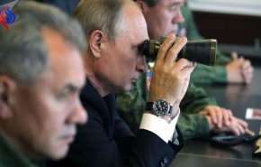 بوتين يطلق بنفسه 4 صواريخ باليستية