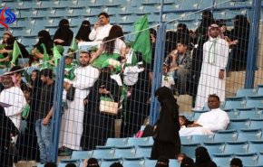 السعودية ستسمح للنساء بدخول ثلاثة ملاعب رياضية بدءا من 2018 