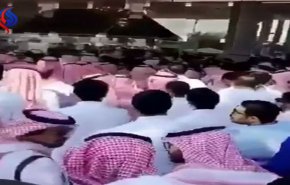 شاهد كيف تم خداع آلاف الشباب في السعودية بهذا الاعلان..!