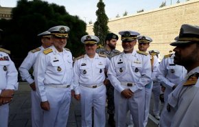 مراسم تودیع و معارفه فرمانده جدید و قدیم نیروی دریایی ارتش آغازشد