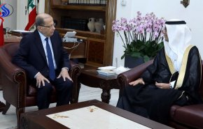  الرئيس اللبناني يلتقي القائم بالاعمال السعودي 