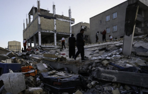 زلزله شب گذشته در کرمانشاه تاکنون 200 کشته داشته است