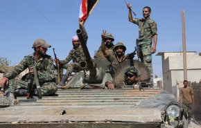 الجيش السوري يستعيد النقاط التي تسللت اليها المجموعات المسلحة في مدينة حرستا
