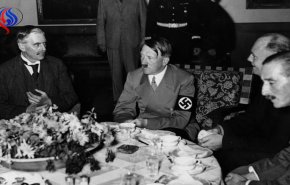 مجلة المانية تكشف تفاصيل العشاء الأخير لهتلر