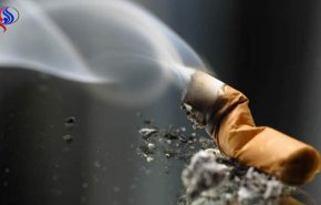 فيديو صادم لطفل يدخن سيجارة وسط تشجيع عائلته