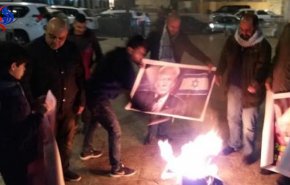 بالفيديو.. فلسطينيون يحرقون صور ترامب تنديدا بمخططه ضد القدس 