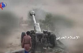 مدفعية الجيش اليمني تستهدف مواقع العدوان السعودي في عسير والجوف