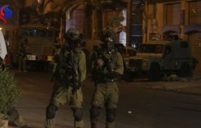 بازداشت 12 فلسطینی در حمله نظامیان اشغالگر به کرانه باختری
