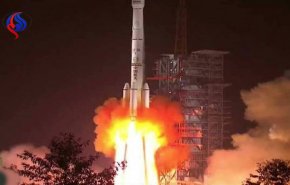 الصين تطلق أول قمر اتصالات فضائي لبلد عربي 