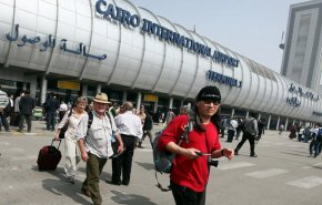 بعد استئناف الرحلات.. مصر تسحب السياح الروس من تركيا