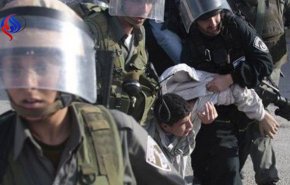 شاهد.. الاحتلال يعتقل 30 فلسطينياً في يوم واحد