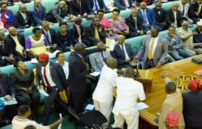 درگیری نمایندگان پارلمان اوگاندا با نیروهای امنیتی