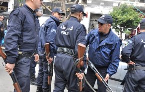 الأمن الجزائري يعتقل ارهابيين خططوا لتنفيذ هجمات في احتفالات رأس السنة