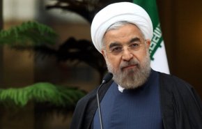 روحاني يحذر من محاولات الاعداء لتيئيس الشعب واثارة الخلافات