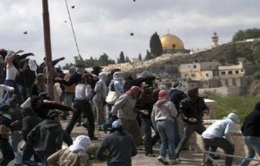 اصابة عشرات الفلسطينيين في مواجهات ابو ديس بالقدس