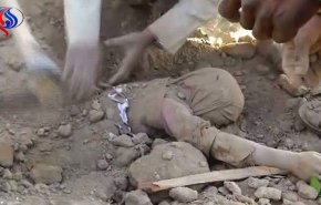 کشتار فجیع شهروندان یمنی در حمله جنگنده های سعودی+فیلم