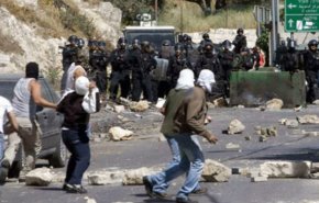 زخمی شدن سه فلسطینی به دست صهیونیستها