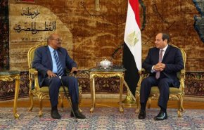 السودان ومصر.. دائرة من التوترات مركزها مثلث حلايب 