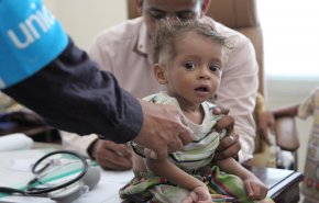 تايمز: الحصار السعودي يفتك بأطفال اليمن