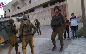 الاحتلال يعتقل فتاة فلسطينية قرب الحرم الابراهيمي 