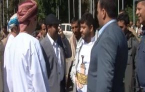 حضور همزمان هیات انصارالله و وزیر خارجه انگلیس در مسقط