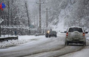 الثلوج تجتاح 7 محافظات ايرانية + صور
