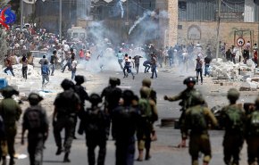شلیک گسترده گاز اشک آور به سمت فلسطینیان توسط نظامیان صهیونیستی/ عقب نشینی صهیونیست ها از روستای برقین
