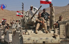 8 آليات (BRADLEY) قتالية يستلمها جيش لبنان +صور