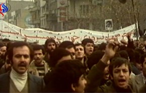 بالفيديو.. بماذا اتسمت السياسة الخارجية في ايران بعد انتصار الثورة