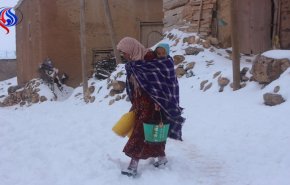  تراكم الثلوج يعزل قرى في المغرب