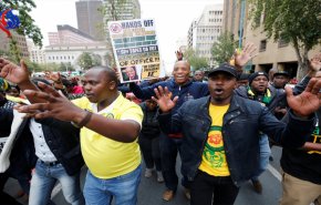 شاهد؛ حالة من الانتظار تخيم على المشهد السياسي في جنوب افريقيا