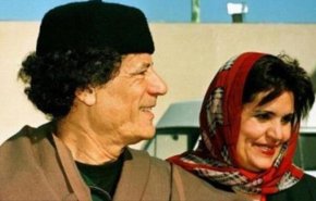 سياسي ليبي يدعو إلى عودة أرملة القذافي 