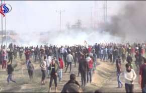 بالفيديو.. اشتباكات ووقفة احتجاجية في غزة دعما للقدس