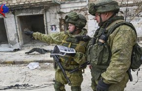 الدفاع الروسية تحظر على جنودها استخدام الهواتف الذكية