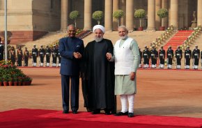 مراسم استقبال رسمی رئیس جمهور و نخست وزیر هندوستان از روحانی برگزار شد