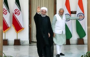 مودي: الهند عازمة على تطوير العلاقات الشاملة مع ايران 