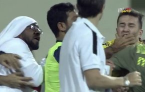 بالفيديو: لاعب النصر يتهجم على لاعب الوصل بالكأس الإماراتي